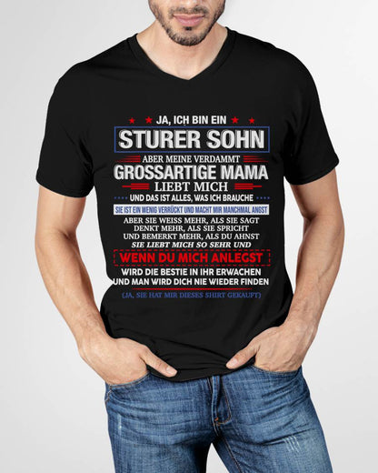 ICH HABE EINE UNGLA"UBLICHE MAMA UND SIE IST EIN BISSCHEN VERRÜCKT" – T-SHIRT VON MAMA FÜR SOHN – TIEN00 (SKU2606-62-00)