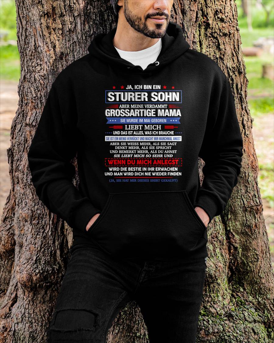 ICH HABE EINE UNGLA"UBLICHE MAMA UND SIE IST EIN BISSCHEN VERRÜCKT" – T-SHIRT VON MAMA FÜR SOHN – TIEN05 (SKU2606-62-05)