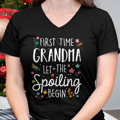 FIRST TIME GRANDMA T-SHIRT – PERFECT GIFT FOR NEW GRANDMAS - TIEN00 (SKU8-GRA00)