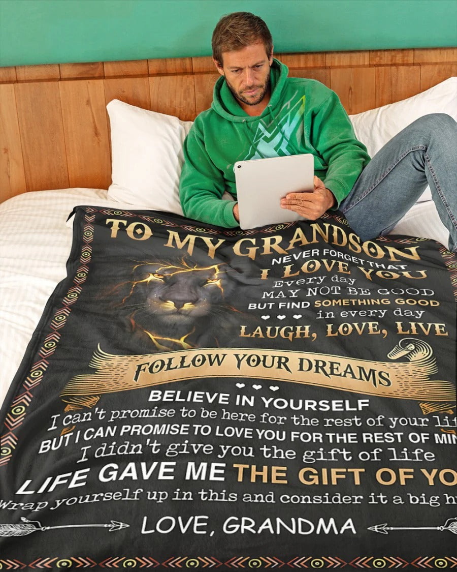 BLANKET FOR GRANDSON – COMFORT & WARMTH GIFT FROM GRANDMA  Sherpa Fleece Quilt Blanket hnds00 (SKUB09-43)