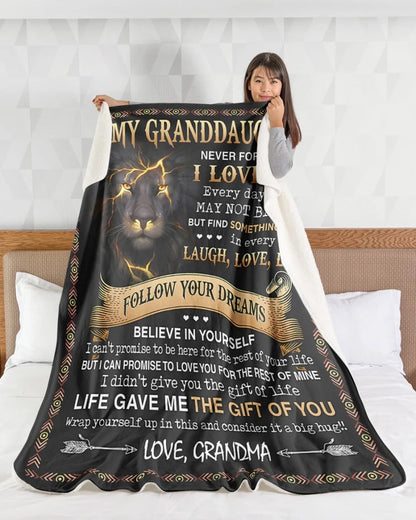 BLANKET FOR GRANDDAUGHTER – COMFORT & WARMTH GIFT FROM GRANDMA  Sherpa Fleece Quilt Blanket hnds00 (SKUB09-41)