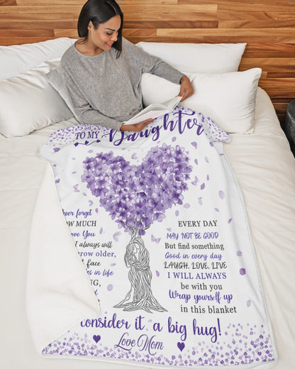 Special Gift For Your Daughter Blanket - A Big Hug From Mom - TIEN00(SKU2606-202-00)