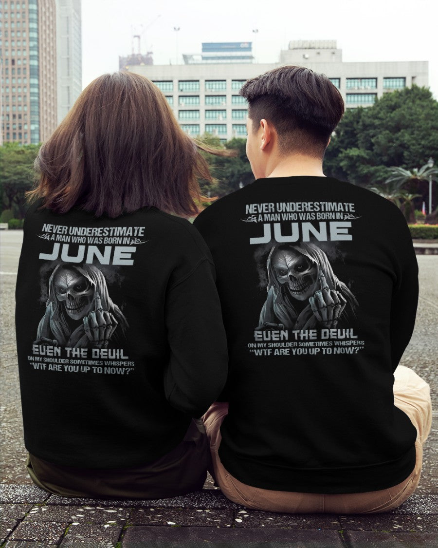 JUNE - NEVER UNDERESTIUNDER A MAN - T-SHIRT FOR MAN - DOAN06 (SKU08-05-06)