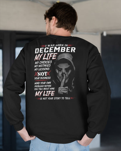 I WAS BORN IN DECEMBER - T-SHIRT FOR MAN - DOAN12 (SKU08-36-12)