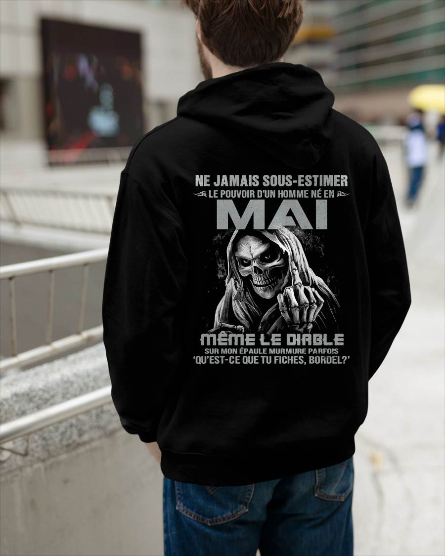 LE POUVOIR D’UN HOMME NÉ EN – T-SHIRT POUR HOMME – DOAN05 (SKU08-61-05)