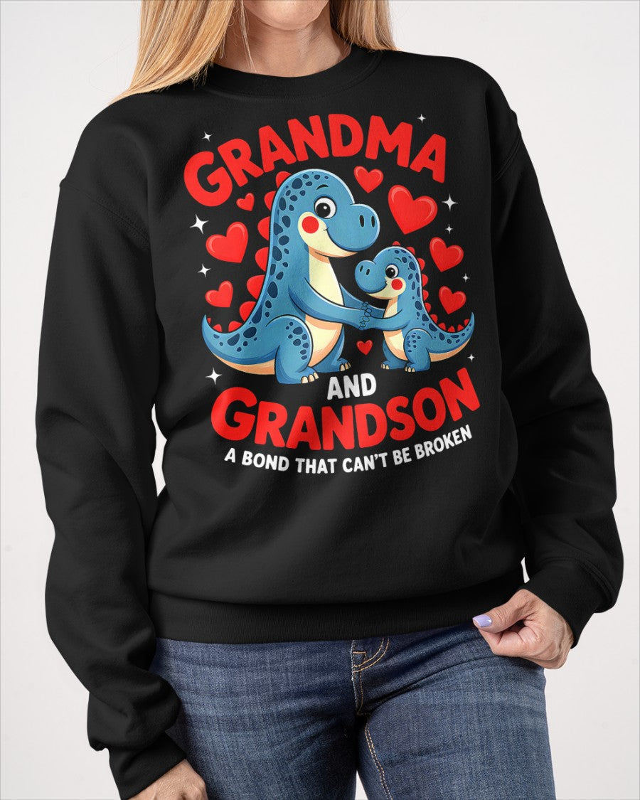 GRANDMA AND GRANDSON A BOND THAT CAN'T BE BROKEN DINOSAUR UNISEX T-SHIRT TIEN00 (SKU-GMS3)