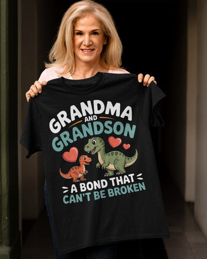 GRANDMA AND GRANDSON A BOND THAT CAN'T BE BROKEN DINOSAUR UNISEX T-SHIRT - TIEN00 (SKU-GMS5)
