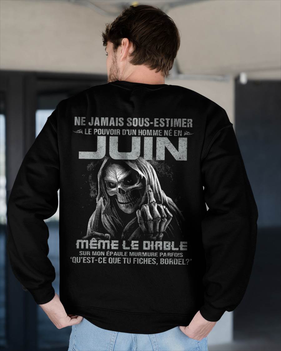 LE POUVOIR D’UN HOMME NÉ EN – T-SHIRT POUR HOMME – DOAN06 (SKU08-61-06)