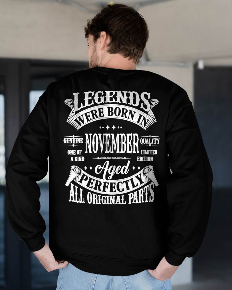 LEGENDS WERE BORN IN NOVEMBER - T-SHIRT FOR MAN - DOAN11 (SKU08-37-11)