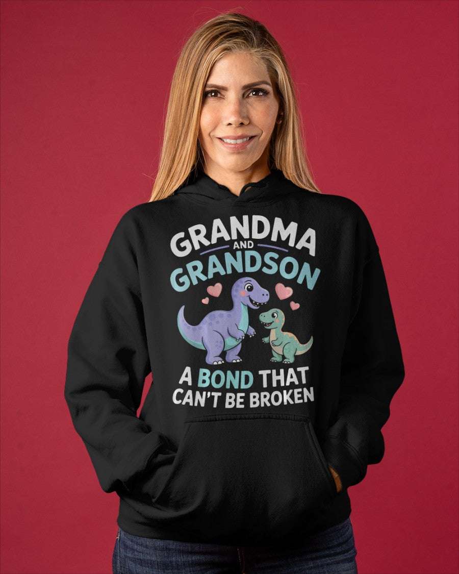 GRANDMA AND GRANDSON A BOND THAT CAN'T BE BROKEN DINOSAUR UNISEX T-SHIRT TIEN00 (SKU-GMS4)