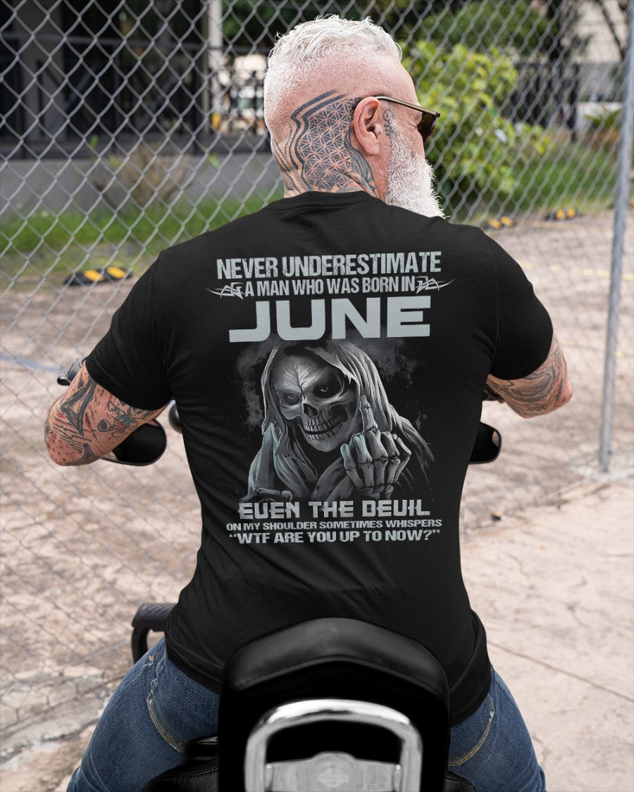 JUNE - NEVER UNDERESTIUNDER A MAN - T-SHIRT FOR MAN - DOAN06 (SKU08-05-06)