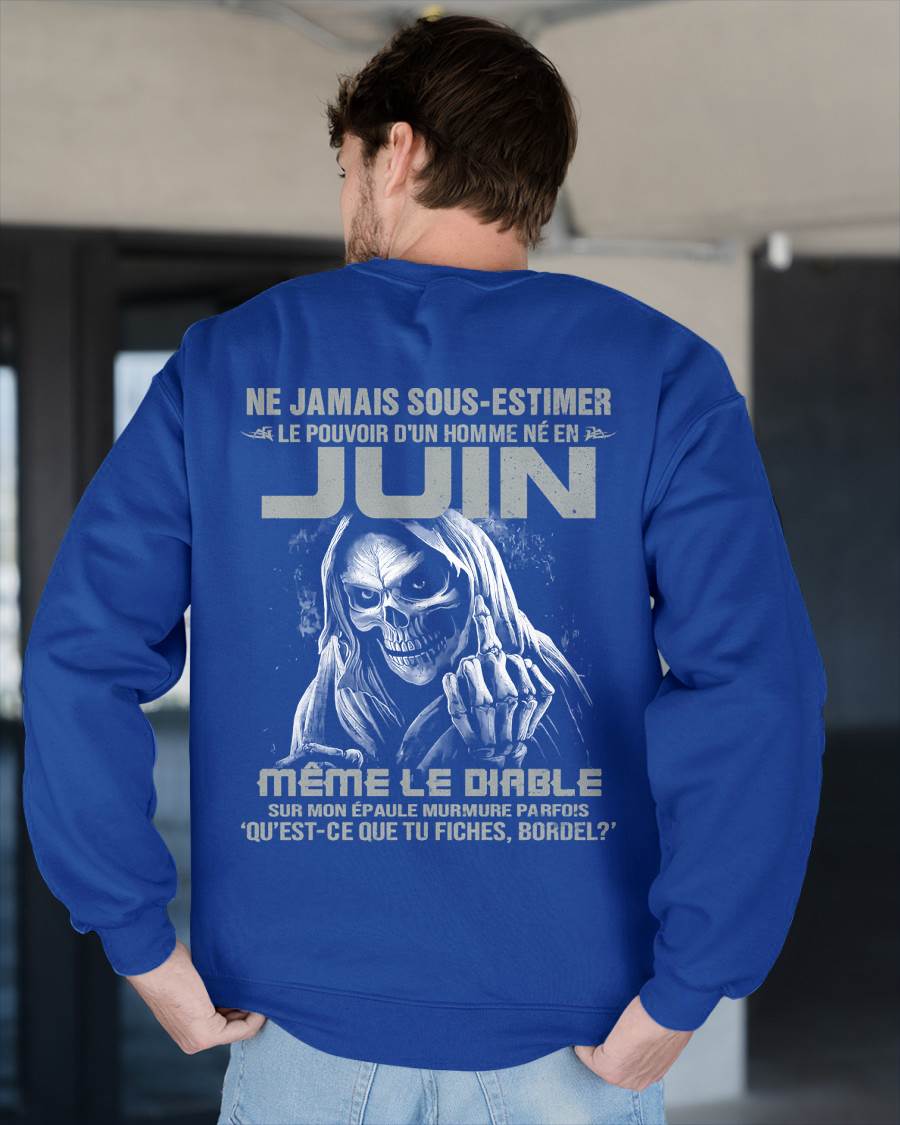 LE POUVOIR D’UN HOMME NÉ EN – T-SHIRT POUR HOMME – DOAN06 (SKU08-61-06)